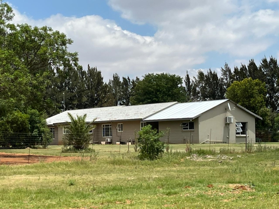 12 Bedroom Property for Sale in Bloemfontein Rural Free State